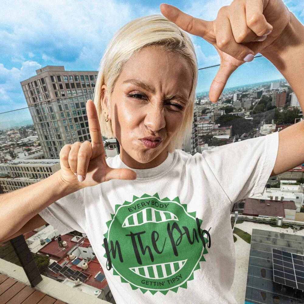 Everybody In The Pub Gettin Tipsy St Patrick’s Day Beer Shirt Unisex Sizing - Picture 2 of 4